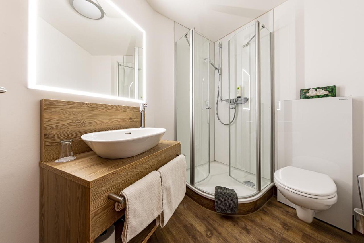 Hotel Zur Schmiede อัลส์เฟลด์ ภายนอก รูปภาพ