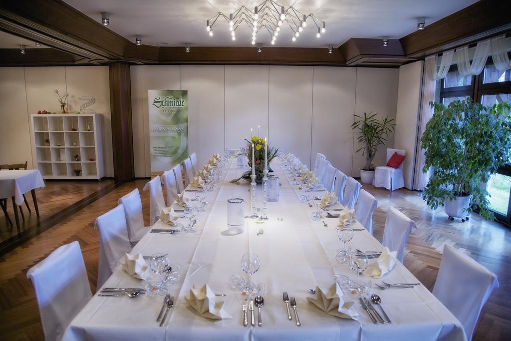Hotel Zur Schmiede อัลส์เฟลด์ ภายนอก รูปภาพ